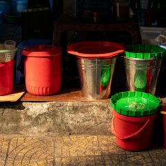 Lot de seau en plastique : Idéal pour le rangement et la décoration à petit prix !