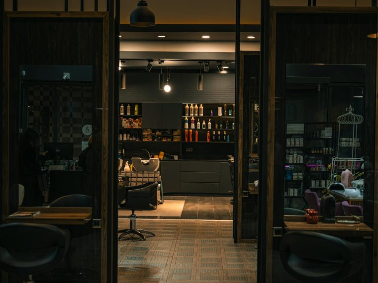 Meuble salon rangement : Découvrez les meilleures solutions pour optimiser votre espace!