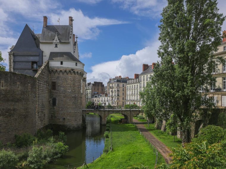 Parkings gratuits Nantes : Découvrez les meilleures options pour stationner sans frais !