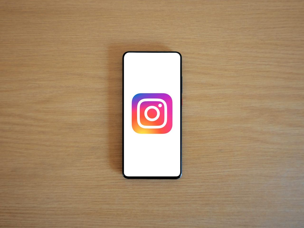 Voir une story Instagram privée : ce qui marche vraiment en 2026